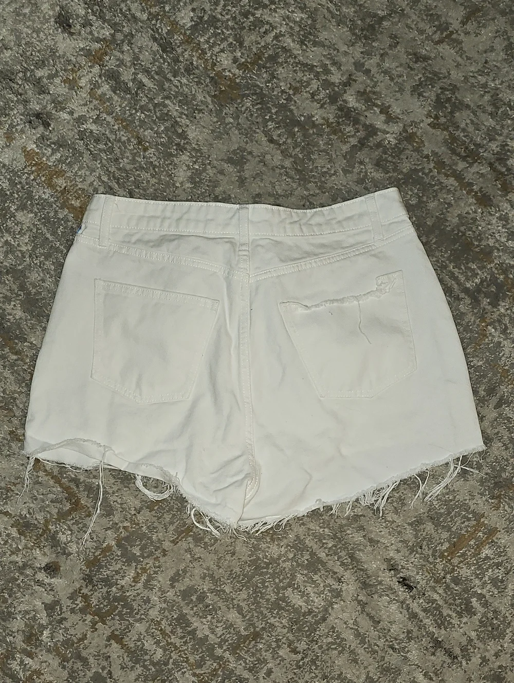 Wild Fable Distressed White Denim Shorts Sz 12 - Picture 3 of 4